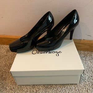 BRAND NEW BLACK HEELS🖤